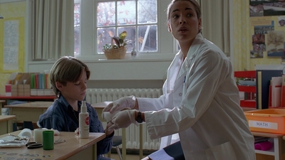 The_X-Files_S03E11_mp40404.jpg