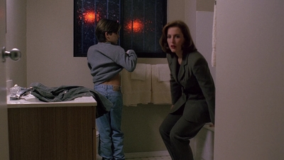 The_X-Files_S03E11_mp41977.jpg