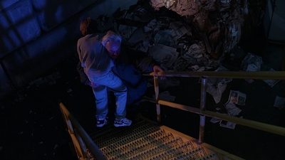The_X-Files_S03E11_mp42339.jpg