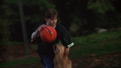 1998_-_Air_Bud_Golden_Receiver_mp40040.jpg