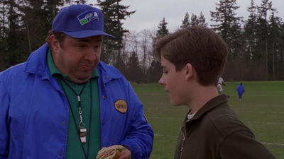 1998_-_Air_Bud_Golden_Receiver_mp41311.jpg