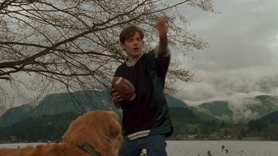 1998_-_Air_Bud_Golden_Receiver_mp41652.jpg