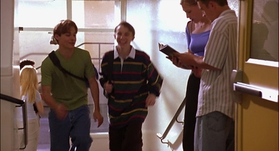 2000_-_Air_Bud_3_World_Pup_mp41003.jpg