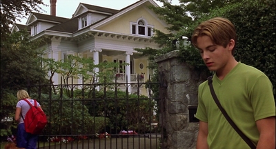 2000_-_Air_Bud_3_World_Pup_mp41345.jpg