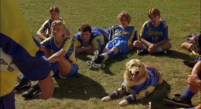 2000_-_Air_Bud_3_World_Pup_mp41516.jpg