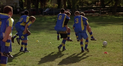 2000_-_Air_Bud_3_World_Pup_mp41567.jpg
