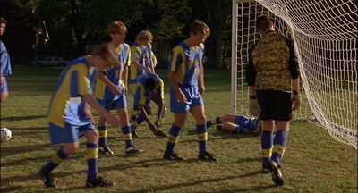 2000_-_Air_Bud_3_World_Pup_mp41625.jpg