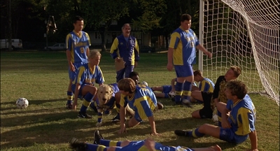 2000_-_Air_Bud_3_World_Pup_mp41628.jpg