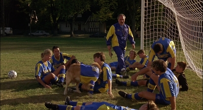 2000_-_Air_Bud_3_World_Pup_mp41630.jpg