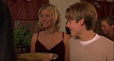 2000_-_Air_Bud_3_World_Pup_mp41946.jpg