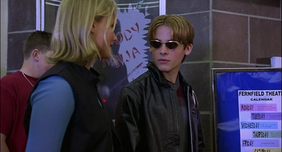 2000_-_Air_Bud_3_World_Pup_mp42628.jpg