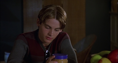 2000_-_Air_Bud_3_World_Pup_mp42821.jpg