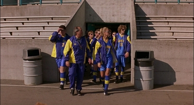 2000_-_Air_Bud_3_World_Pup_mp42927.jpg