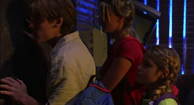 2000_-_Air_Bud_3_World_Pup_mp44002.jpg