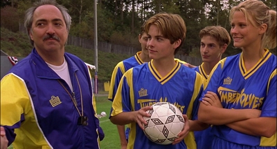 2000_-_Air_Bud_3_World_Pup_mp44436.jpg