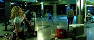 2004_-_Dawn_of_the_Dead_mp44806.jpg