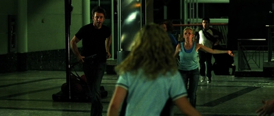 2004_-_Dawn_of_the_Dead_mp45582.jpg