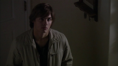2004_-_The_Hollow_mp41393.jpg