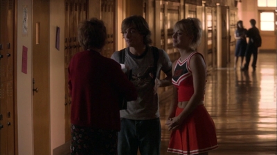 2004_-_The_Hollow_mp41865.jpg