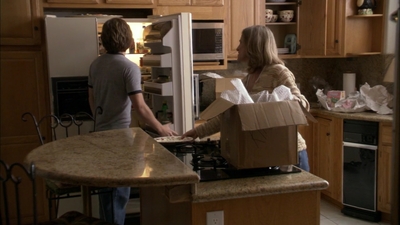 2004_-_The_Hollow_mp42254.jpg
