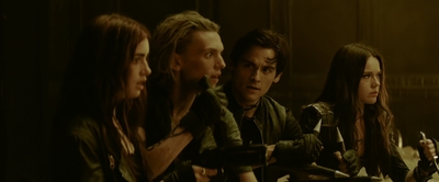 2013_-_The_Mortal_Instruments_City_of_Bones_mkv3461.jpg
