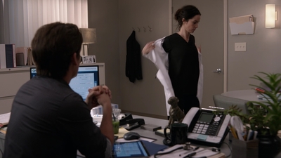 Rebel_S01E03_mkv5241.jpg