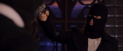 2011_-_Girl_Walks_Into_A_Bar_mp42764.jpg