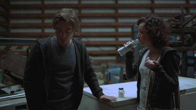 2011_-_Vampire_mp40928.jpg