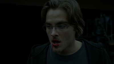 2011_-_Vampire_mp41264.jpg