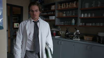 2011_-_Vampire_mp43008.jpg