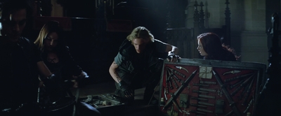 2013_-_The_Mortal_Instruments_City_of_Bones_mkv3062.jpg