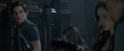 2013_-_The_Mortal_Instruments_City_of_Bones_mkv3076.jpg
