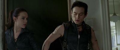 2013_-_The_Mortal_Instruments_City_of_Bones_mkv4657.jpg