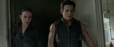 2013_-_The_Mortal_Instruments_City_of_Bones_mkv4692.jpg