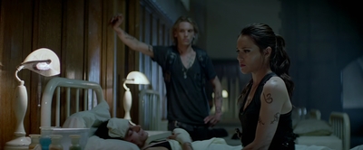 2013_-_The_Mortal_Instruments_City_of_Bones_mkv5235.jpg