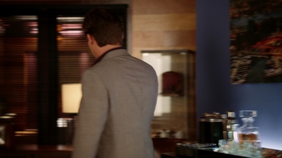 Notorious_S01E02_mkv3112.jpg