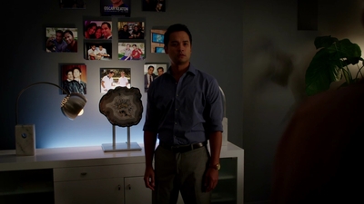 Notorious_S01E04_mkv2420.jpg