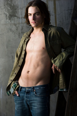 Outtakes_282729.jpg