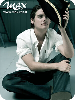 julianhargreaves_281129.jpg